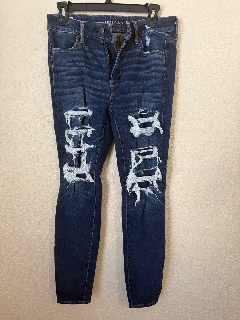 American Eagle Outfitters Navy Blue Distressed Women's Skinny Jeans